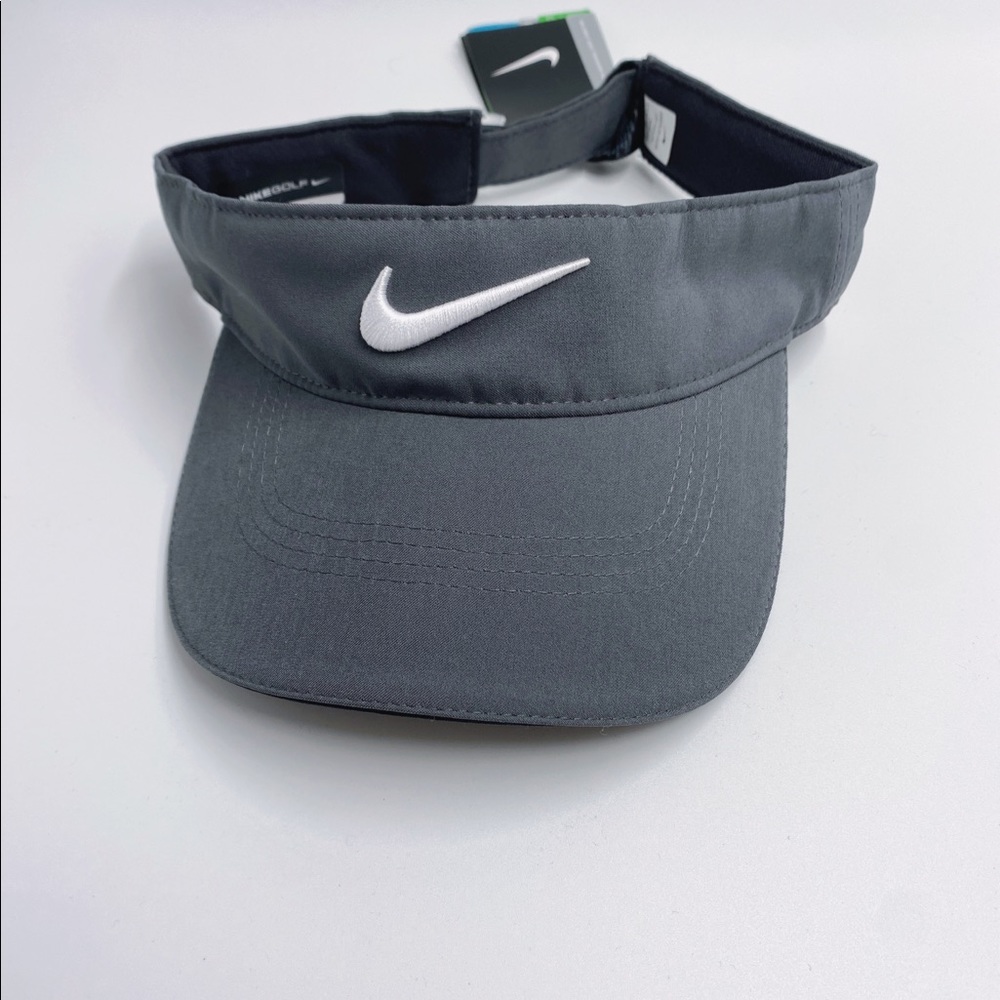NWT Nike Adult Unisex golf visor Hat Cap